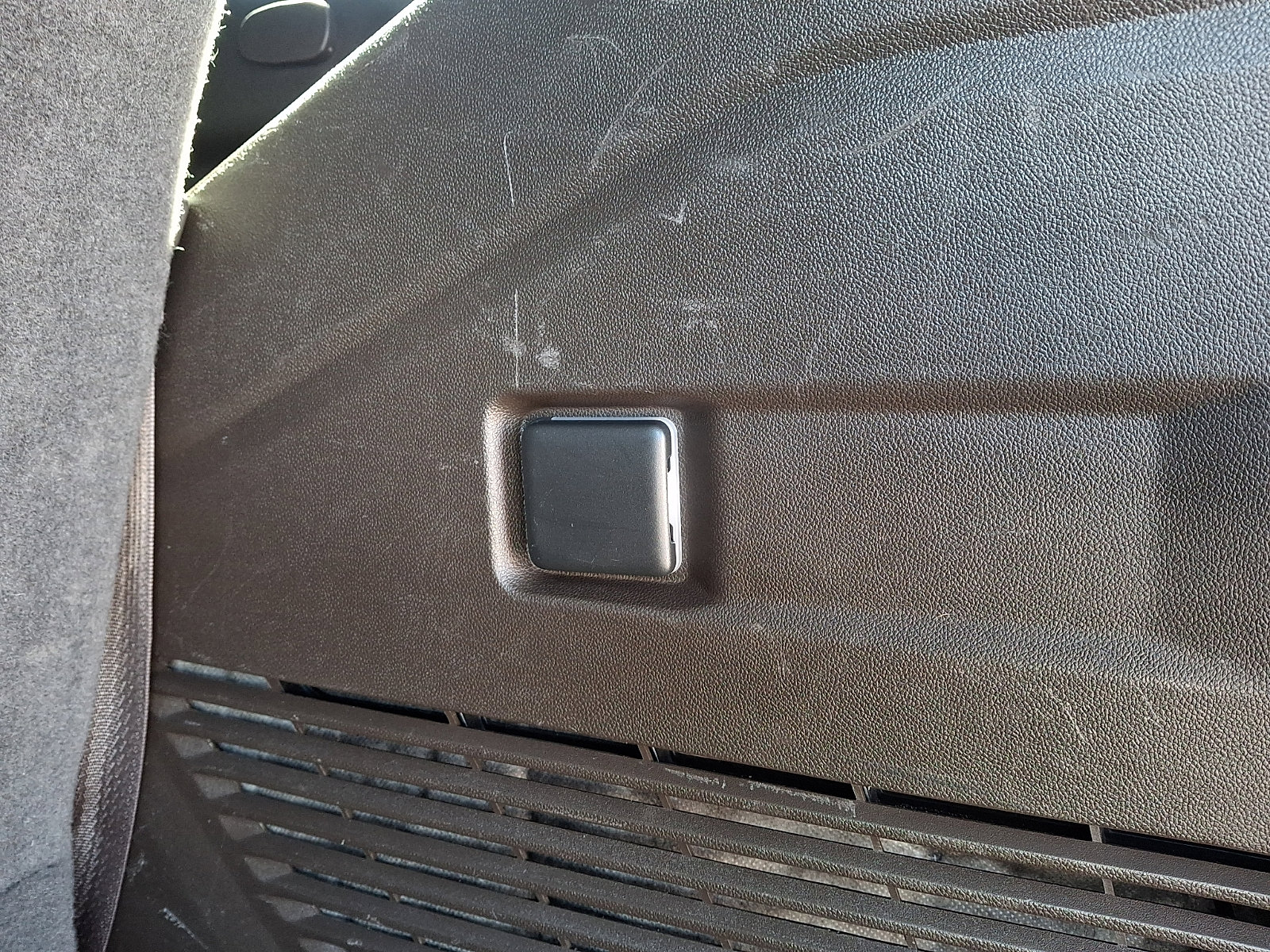 Used 2024 Chevrolet Tahoe LT image 31