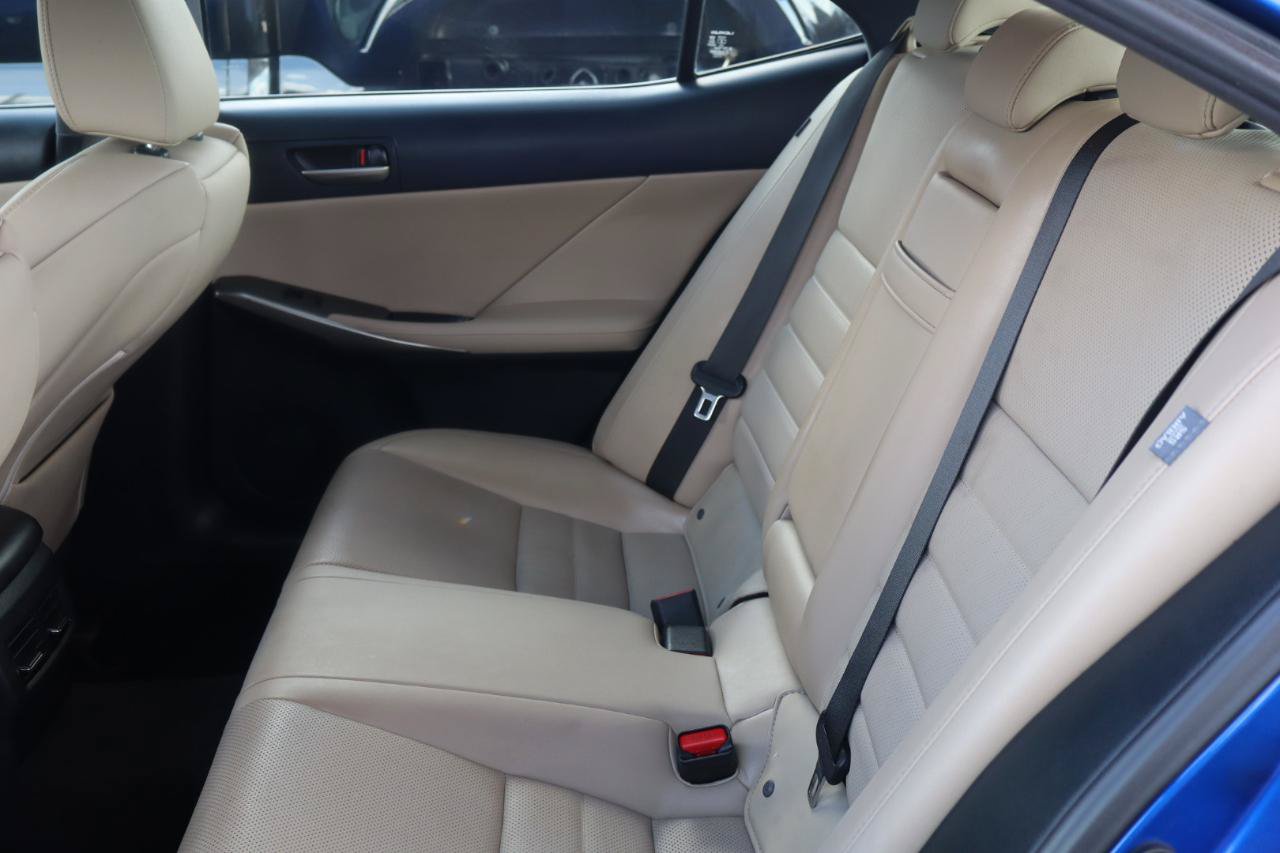 Used 2018 Lexus IS 300 F Sport w/ F Sport Package RWD image 18