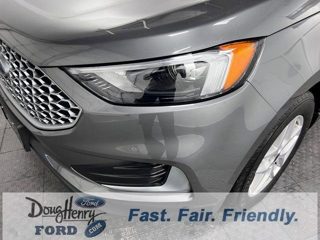 Used 2023 Ford Edge SEL image 10