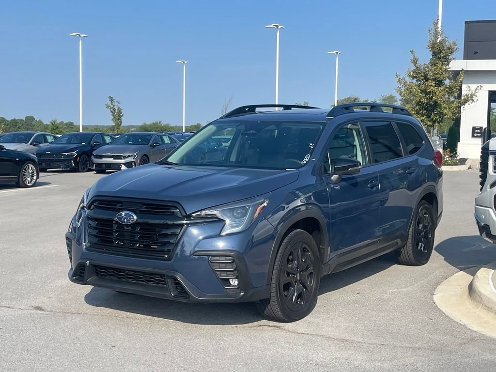 Used 2023 Subaru Ascent Onyx Edition AWD/4WD image 4