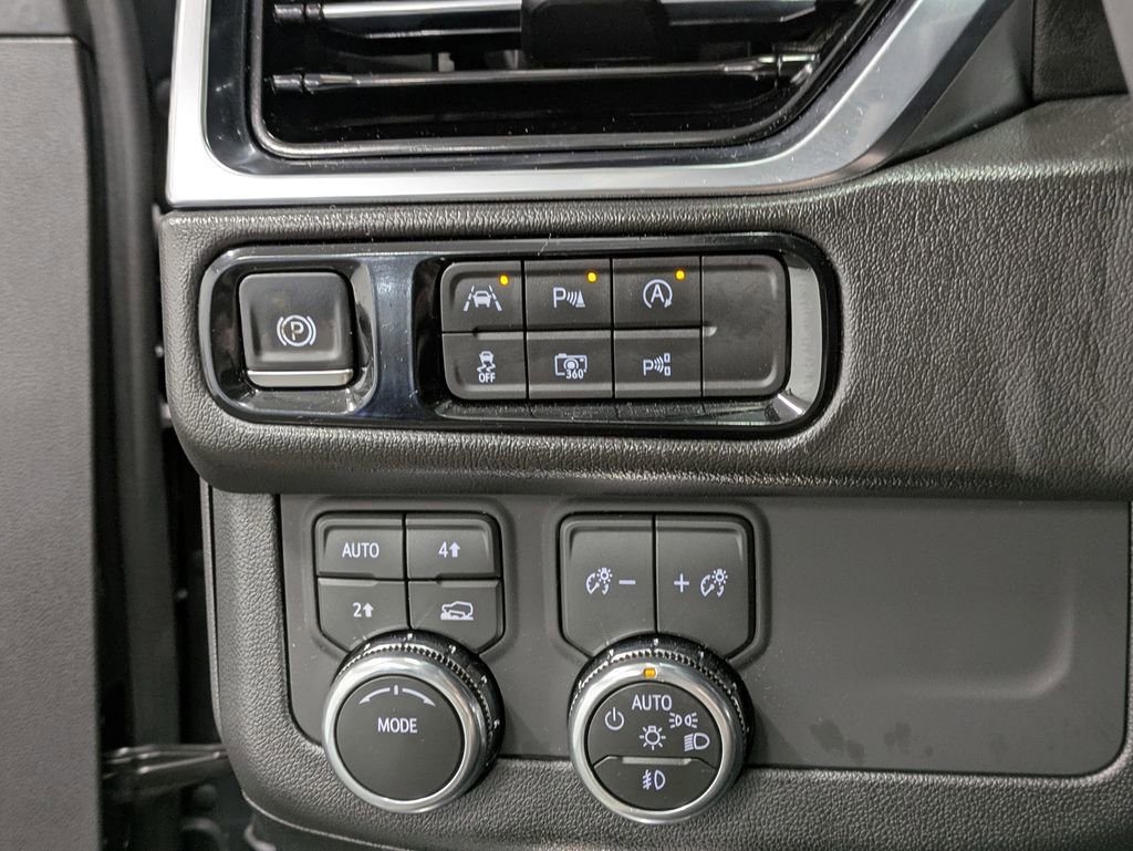 Used 2026 GMC Yukon XL Denali w/ Sun & Power Step Package AWD/4WD image 20