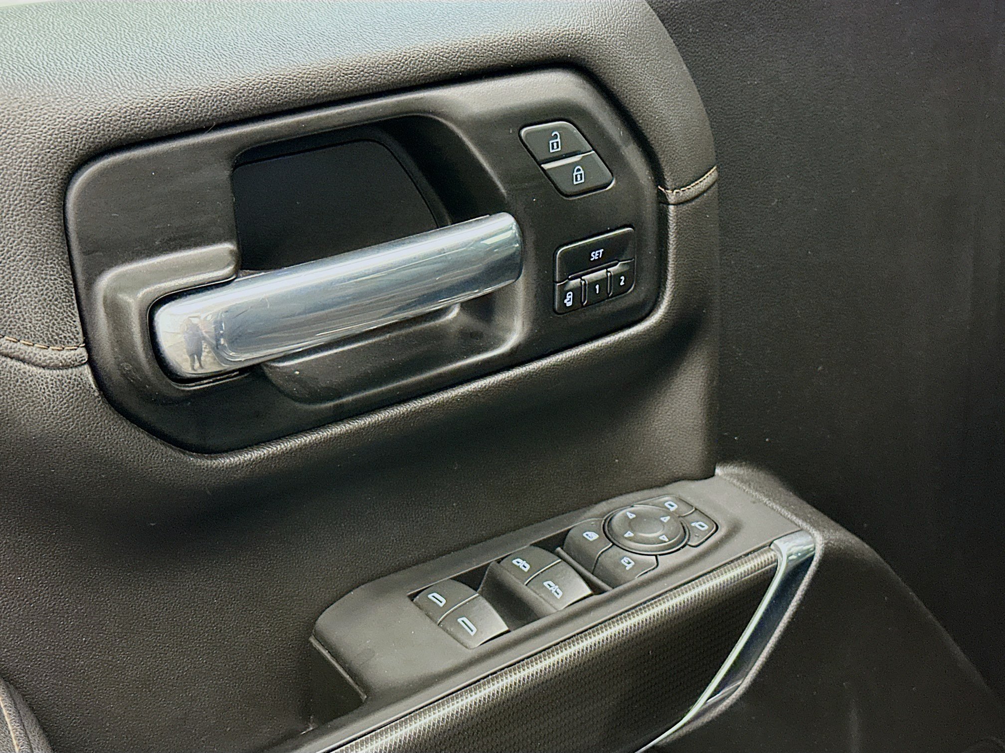 Used 2021 GMC Sierra 1500 AT4 AWD/4WD image 15