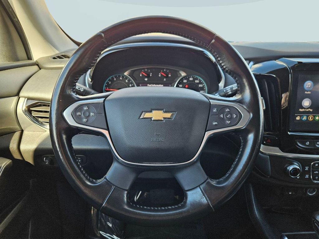 Used 2021 Chevrolet Traverse LT image 14