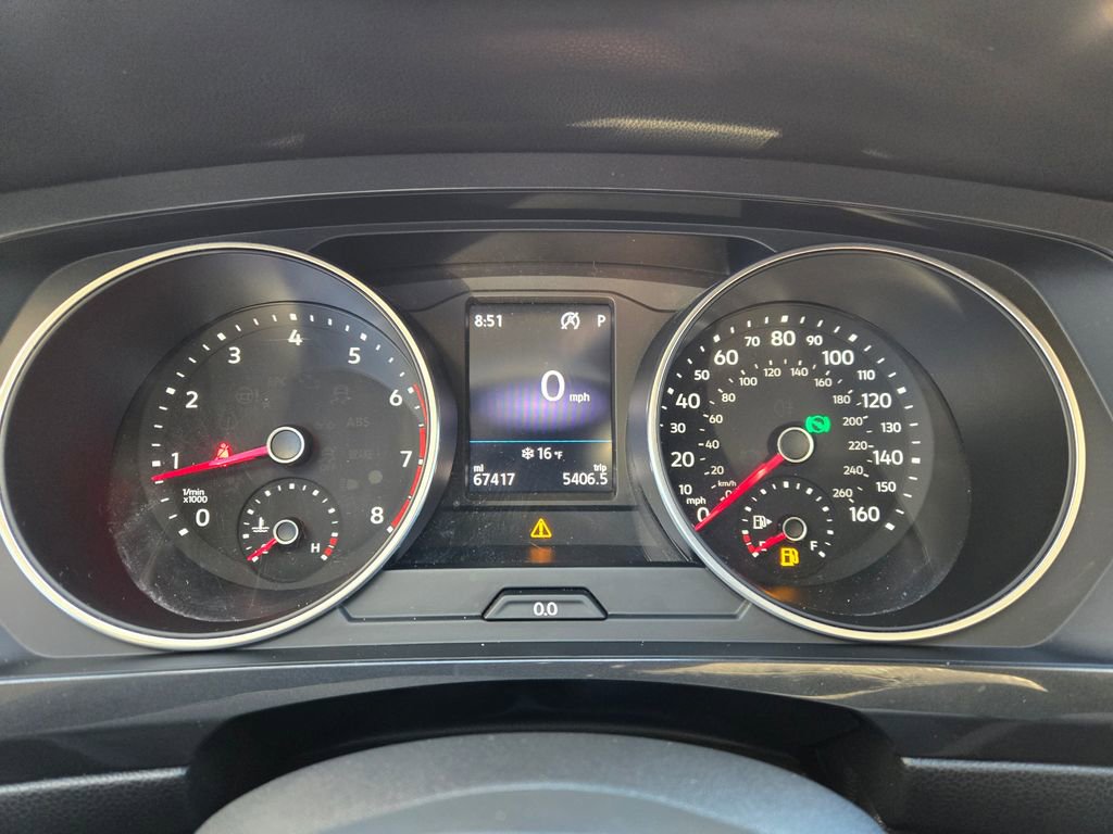 Used 2019 Volkswagen Tiguan SE image 17