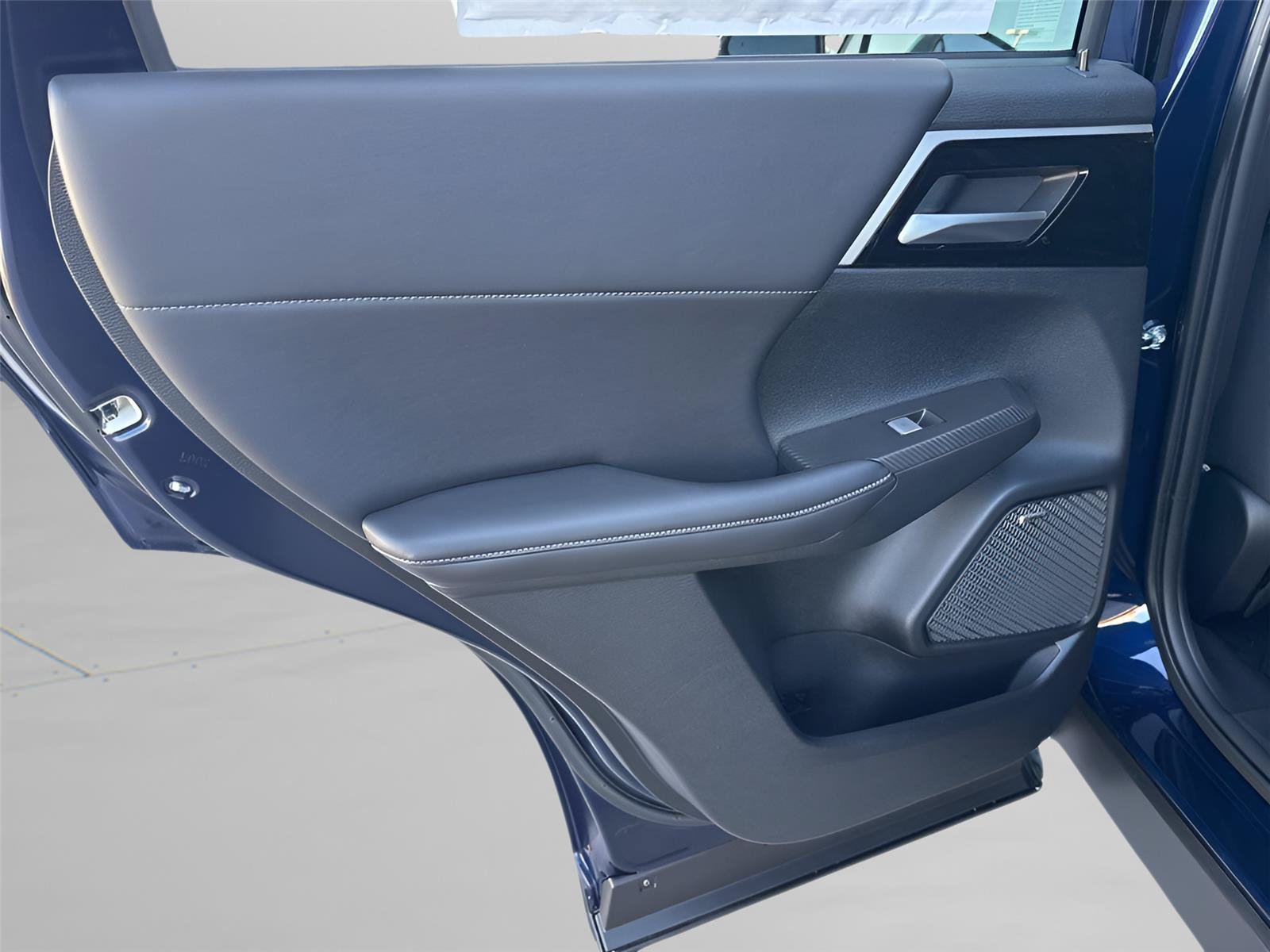 New 2026 Mitsubishi Outlander SE FWD image 31