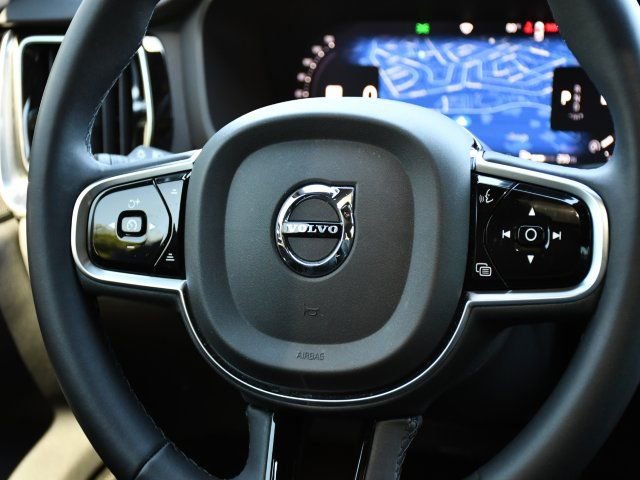 Used 2024 Volvo S60 B5 Plus FWD image 19