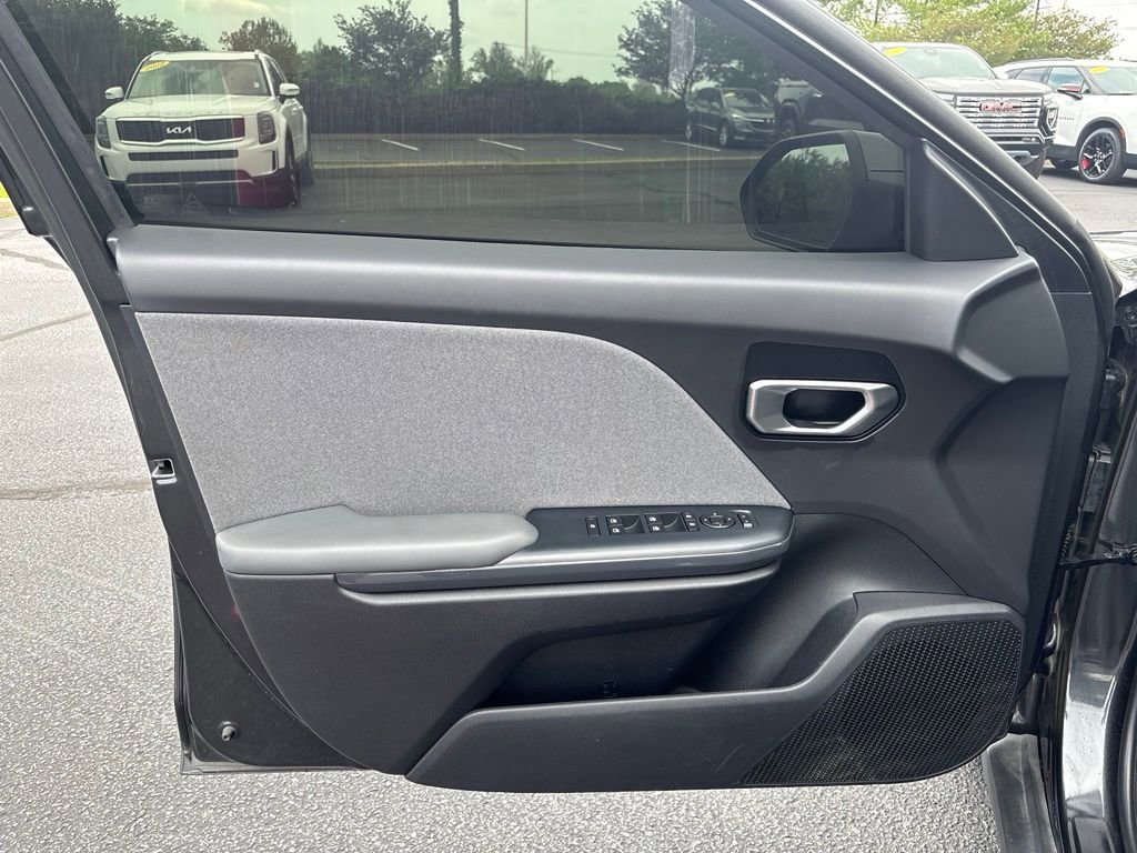 Used 2025 Kia K4 EX FWD image 12