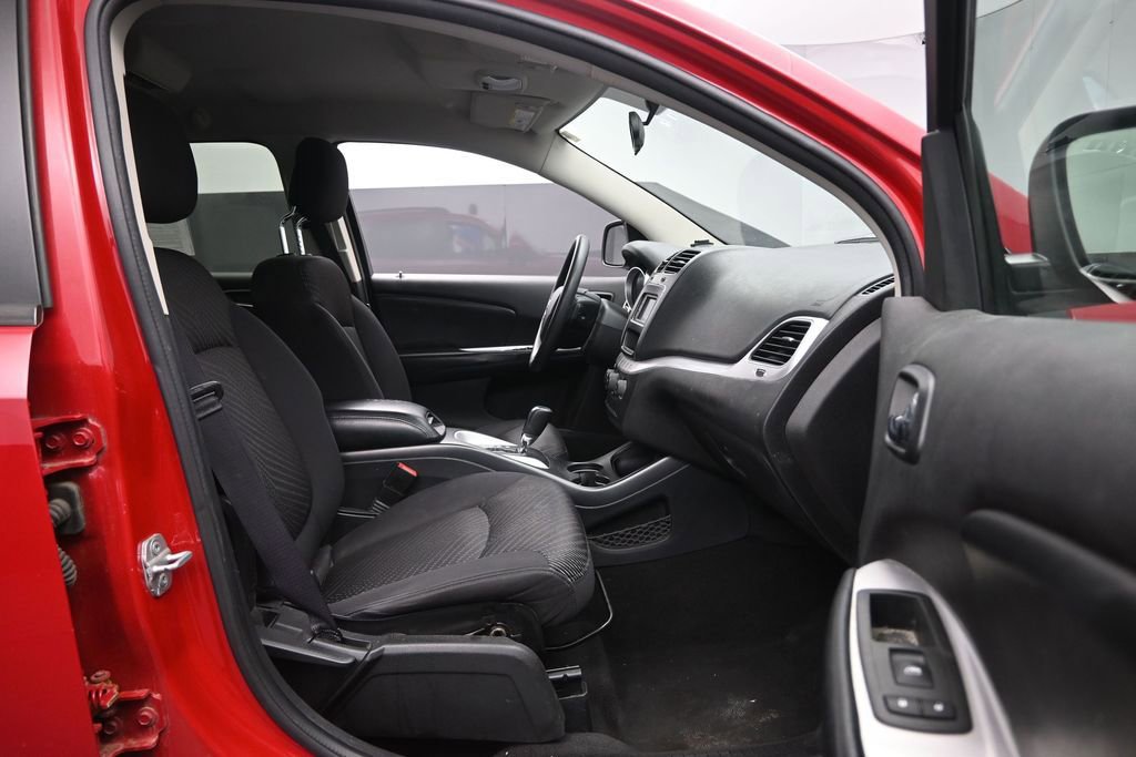 Used 2013 Dodge Journey SXT w/ Flexible Seating Group FWD image 22