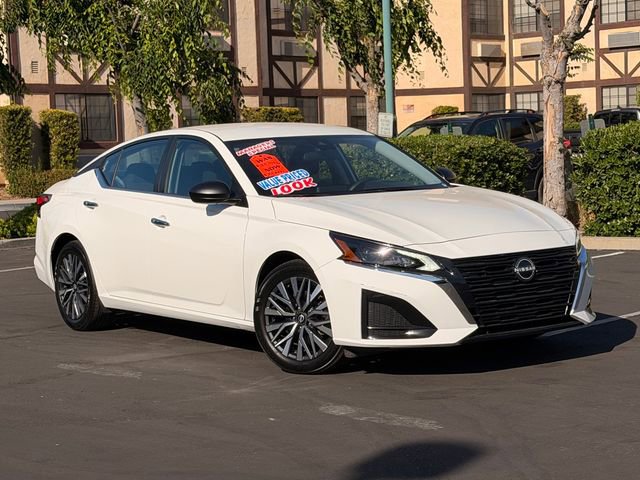 Used 2025 Nissan Altima 2.5 SV image 2