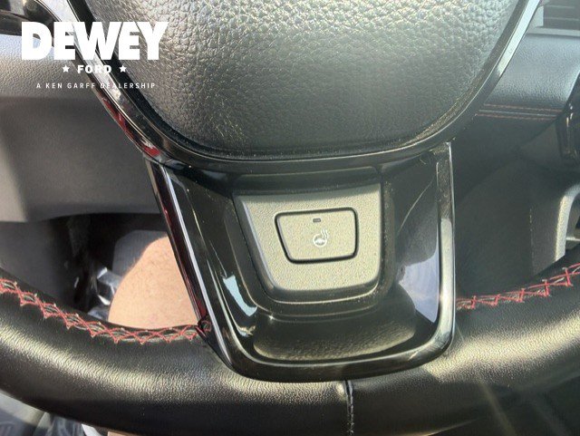 Used 2025 Honda Pilot Black Edition image 17