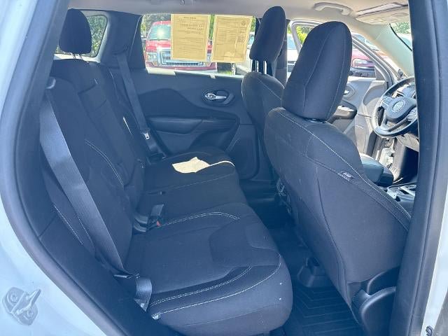 Used 2016 Jeep Cherokee Latitude w/ Comfort/Convenience Group AWD/4WD image 25