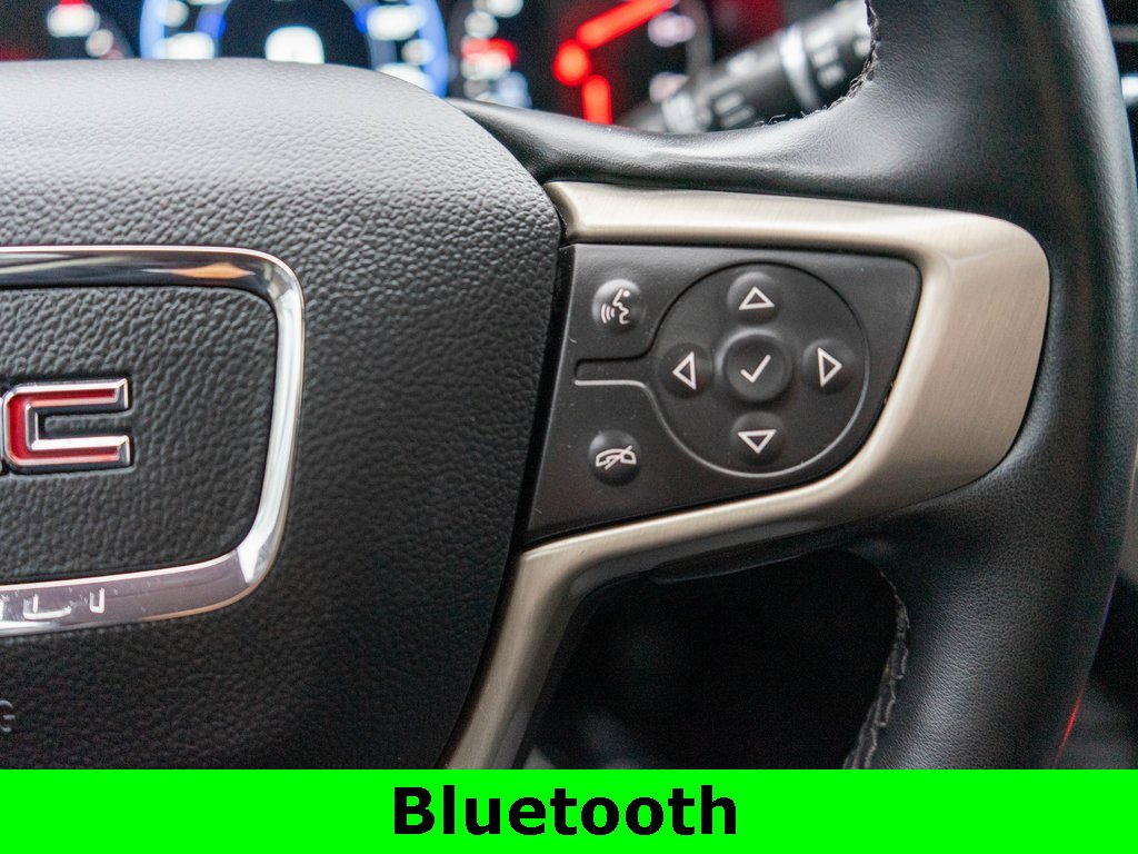 Used 2023 GMC Acadia Denali w/ Black Diamond Edition image 13