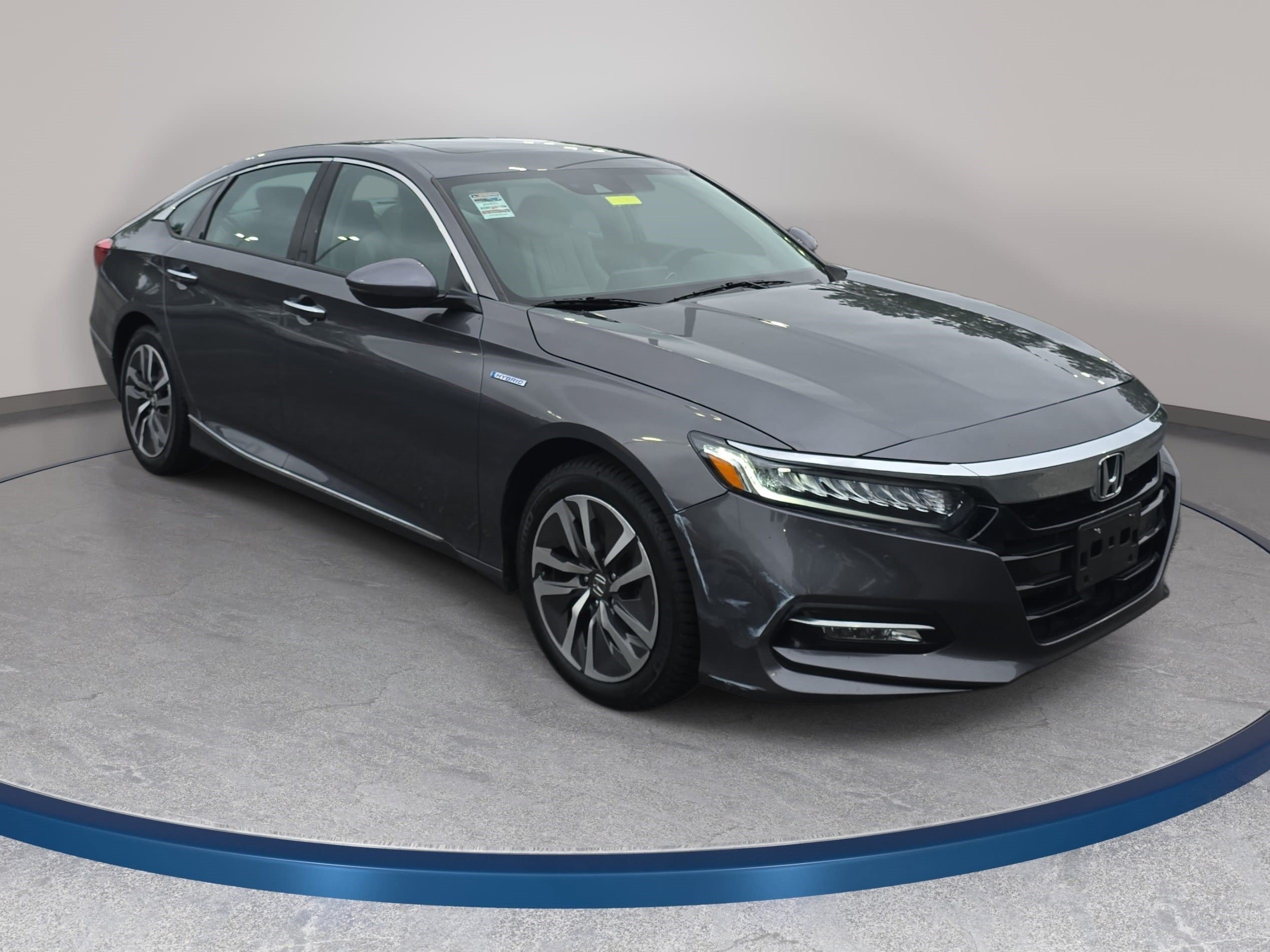 Used 2019 Honda Accord Touring image 3