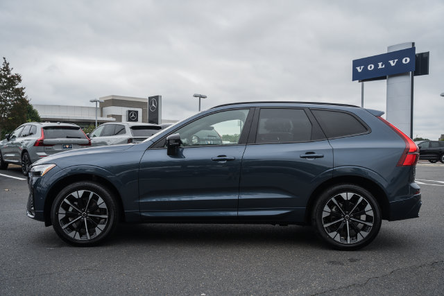 Certified 2026 Volvo XC60 B5 Plus AWD/4WD image 4