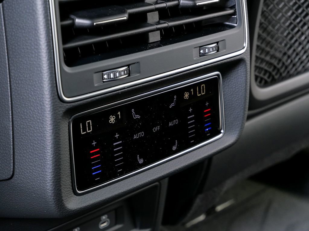 New 2026 Audi RS Q8 performance image 21