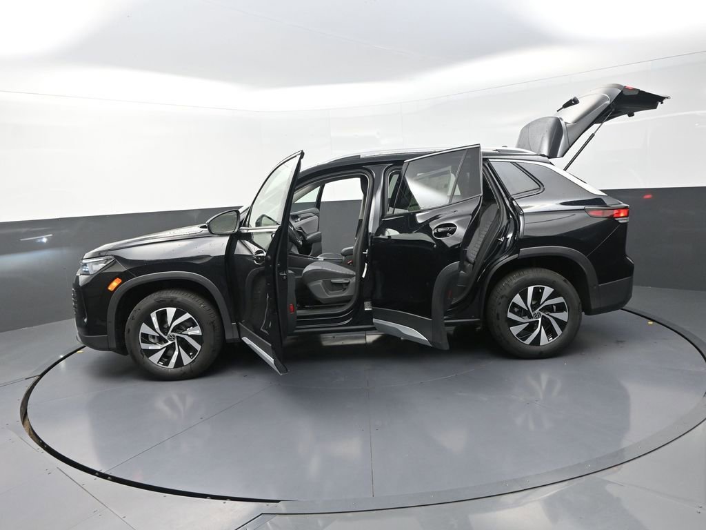 New 2026 Volkswagen Tiguan S AWD/4WD image 32
