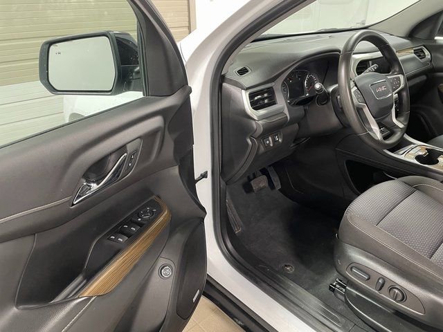 Used 2023 GMC Acadia SLE w/ Infotainment Package AWD/4WD image 10