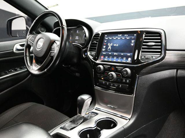 Certified 2022 Jeep Grand Cherokee Laredo E AWD/4WD image 13