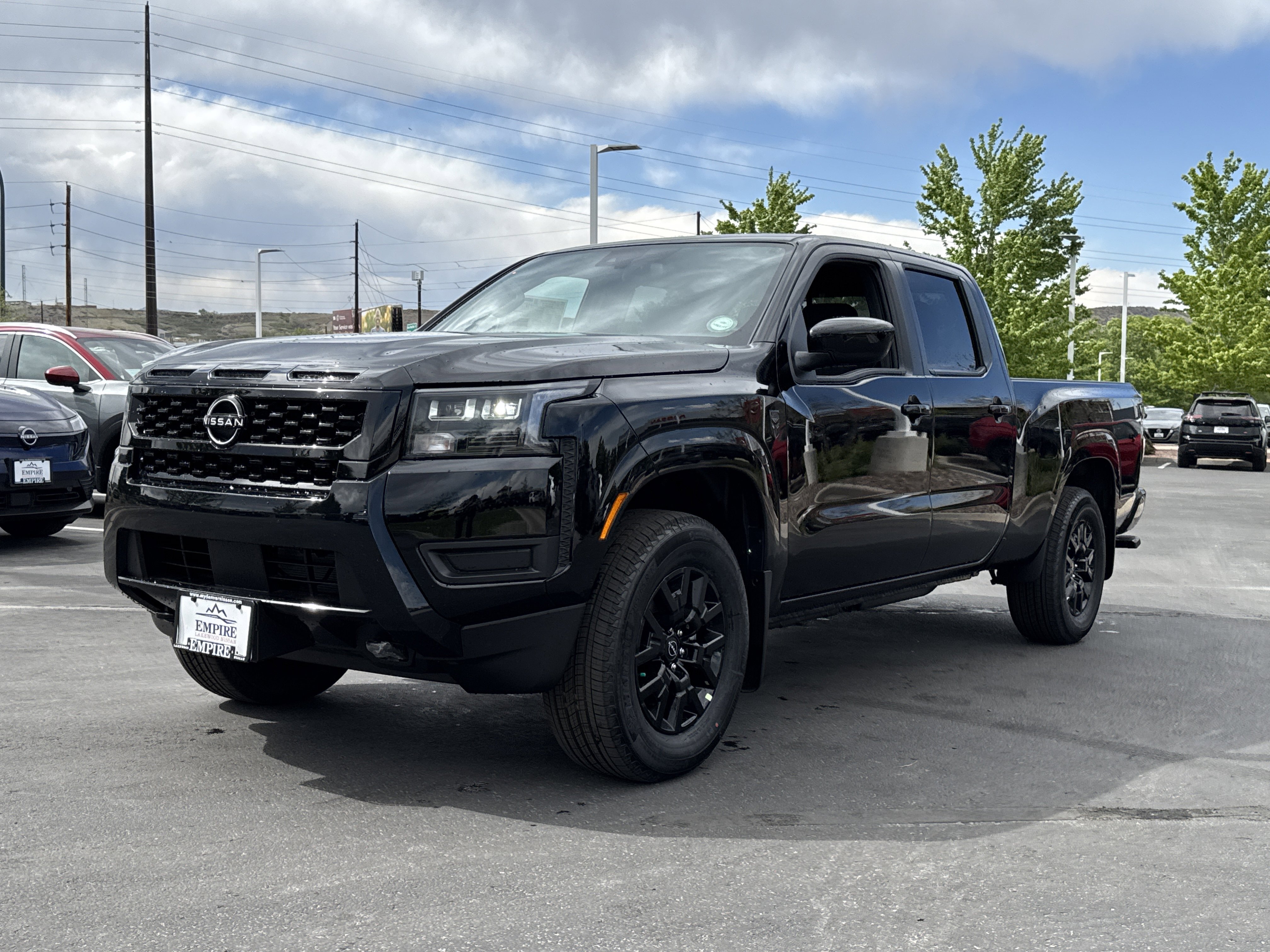 New 2026 Nissan Frontier SV w/ Tow Package AWD/4WD image 4