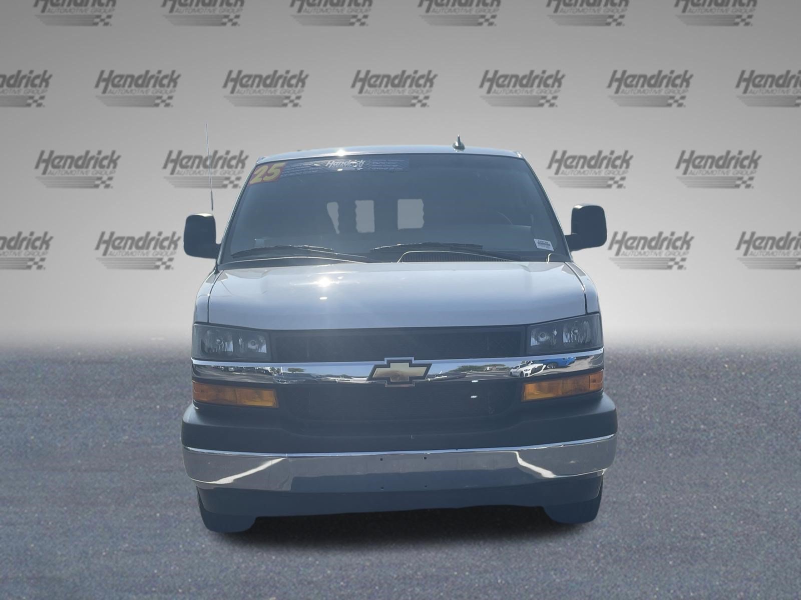 Used 2025 Chevrolet Express 2500 w/ Driver Convenience Package RWD image 3