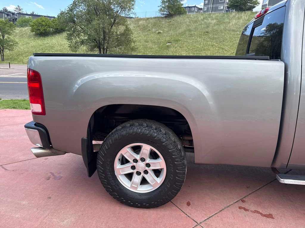 Used 2009 GMC Sierra 1500 SLT w/ Max Trailering Pack AWD/4WD image 29