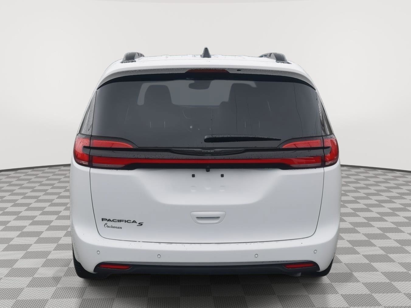 New 2026 Chrysler Pacifica Select w/ S Appearance Package image 5