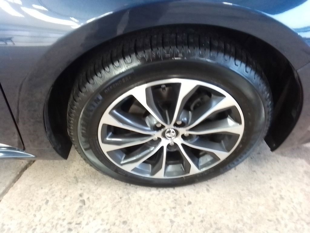 Used 2017 Toyota Avalon XLE Premium w/ All Weather Liner Package image 27