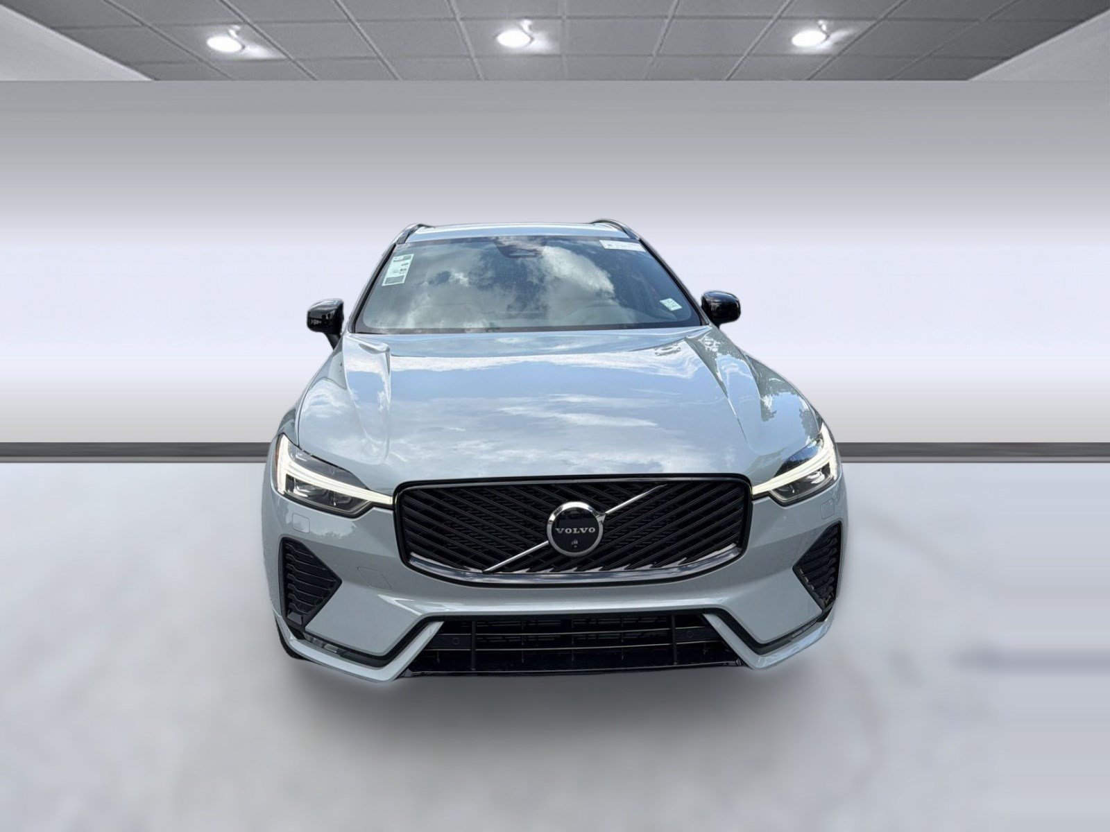 New 2026 Volvo XC60 B5 Plus w/ Climate Package AWD/4WD image 6