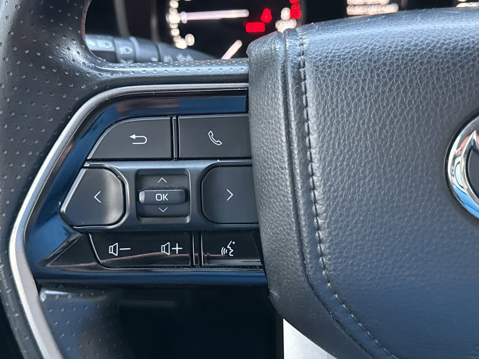 Used 2024 Toyota Tundra SR5 image 17