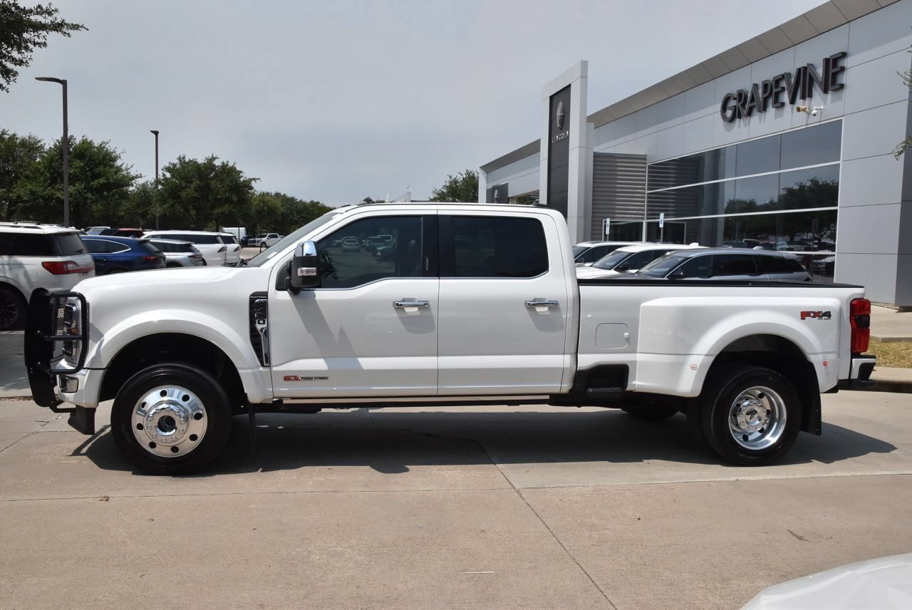 Used 2023 Ford F450 Platinum w/ FX4 Off-Road Package AWD/4WD image 12