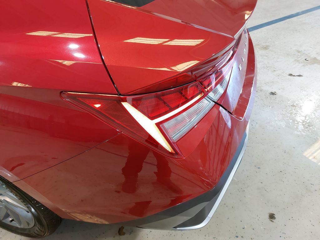Certified 2025 Hyundai Elantra Blue image 36