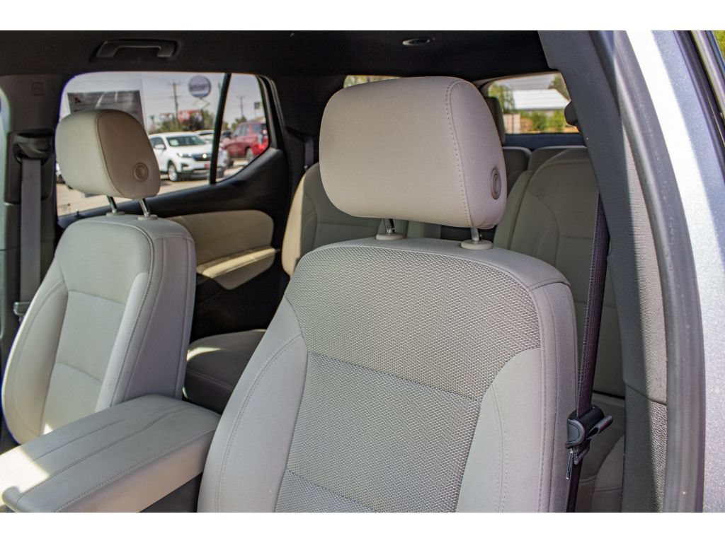 Used 2023 Chevrolet Traverse LT w/ LPO, Cargo Package AWD/4WD image 30