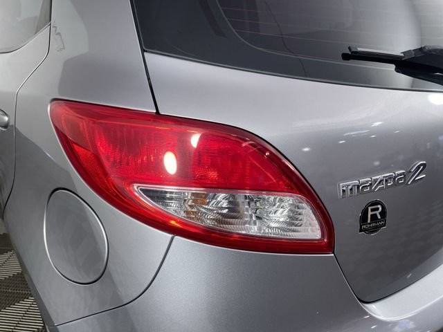 Used 2013 MAZDA MAZDA2 Sport FWD image 33