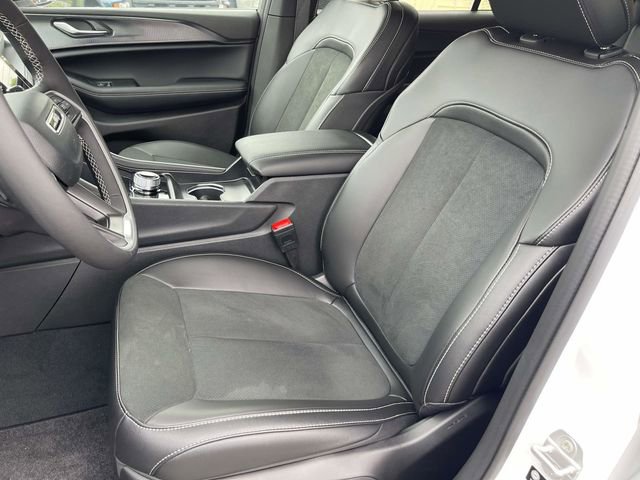 New 2025 Jeep Grand Cherokee L Altitude image 26