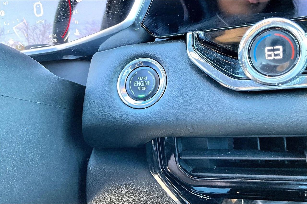 Used 2023 GMC Canyon Elevation w/ Elevation Premium Package image 26