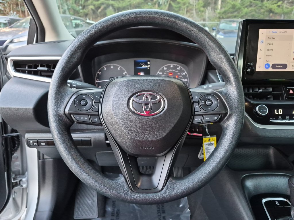 Used 2023 Toyota Corolla LE FWD image 16