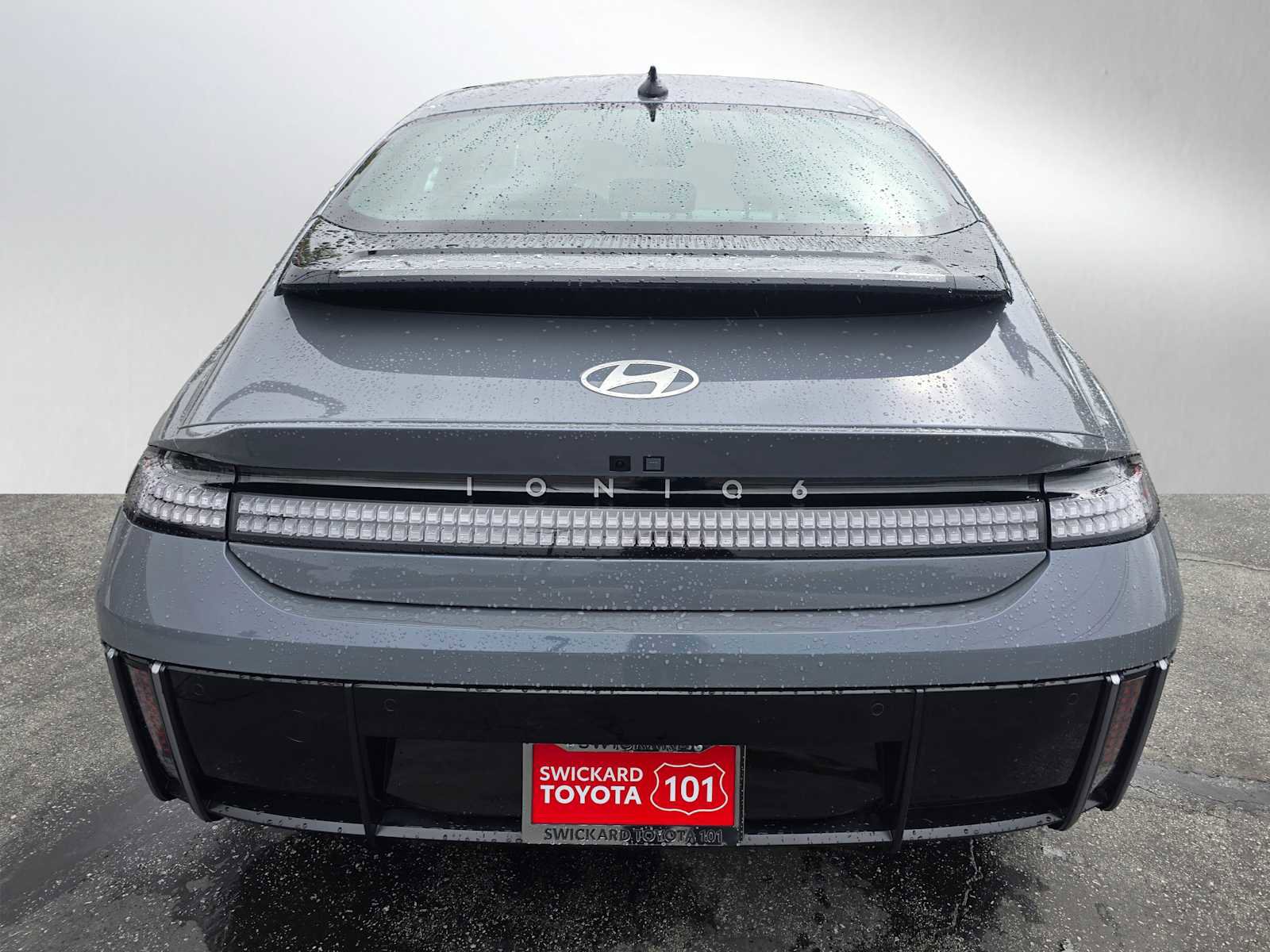 Used 2024 Hyundai Ioniq 6 SE AWD/4WD image 4