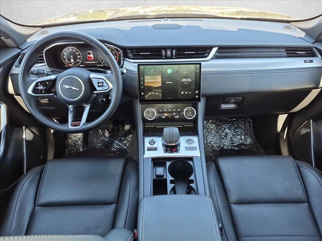Used 2024 Jaguar F-PACE R-Dynamic S AWD/4WD image 18