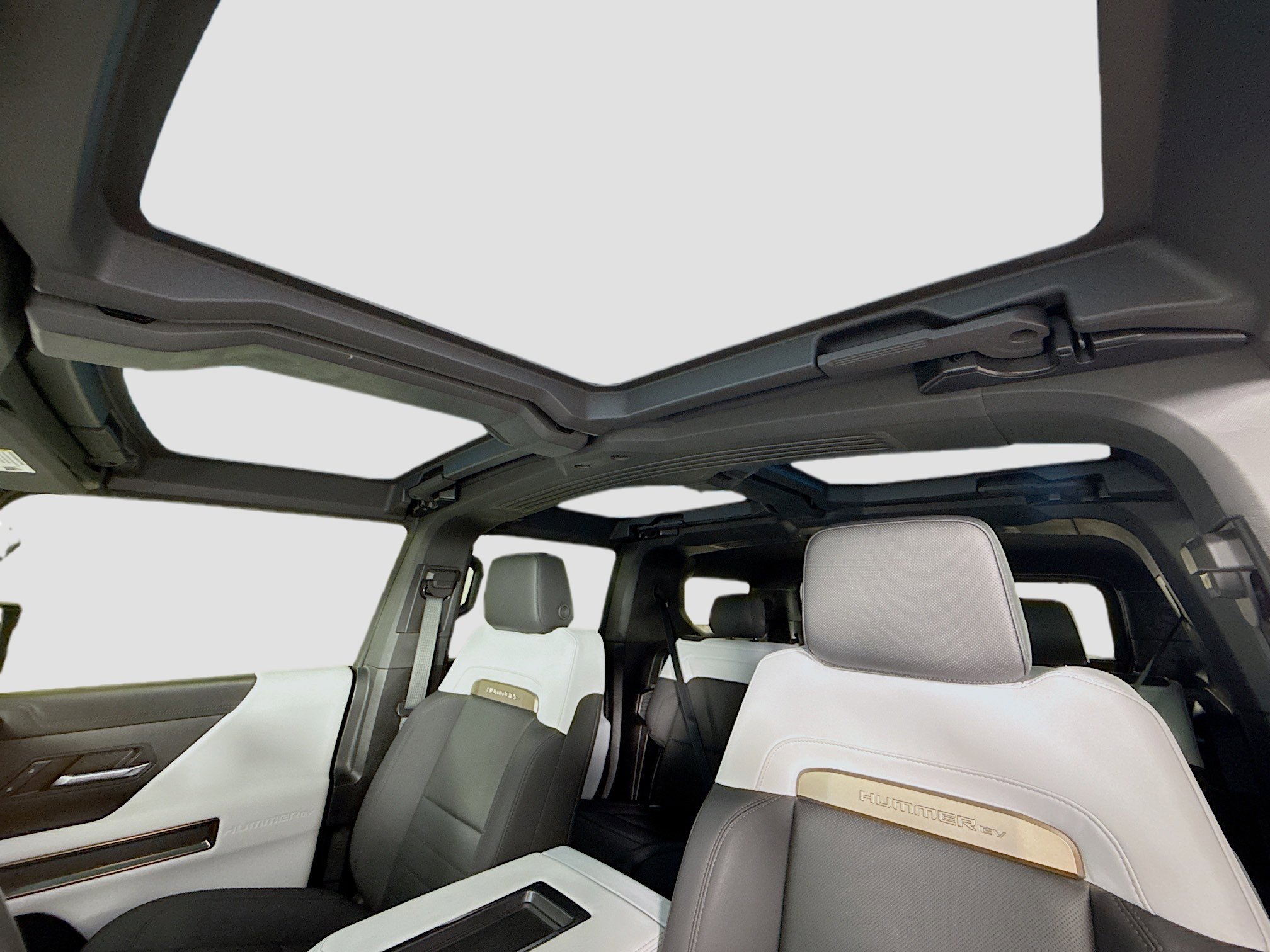 Used 2024 GMC Hummer EV 2X w/ LPO, Illumination Package image 23