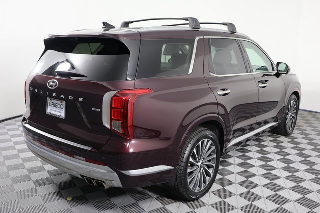 Used 2023 Hyundai Palisade Calligraphy image 8