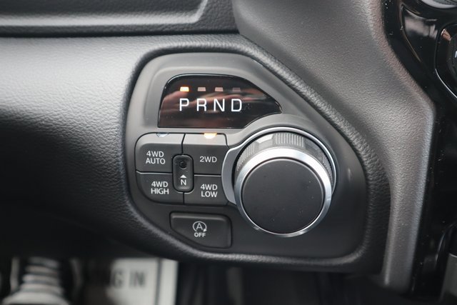 New 2026 RAM 1500 4x4 Crew Cab image 11