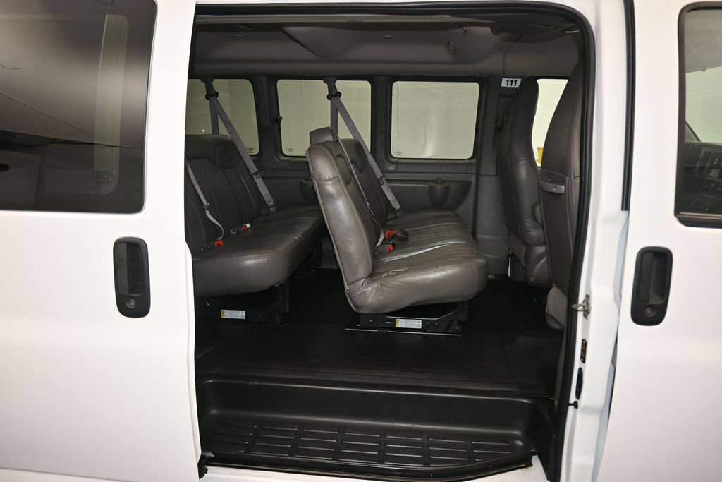 Used 2023 Chevrolet Express 3500 LS RWD image 25