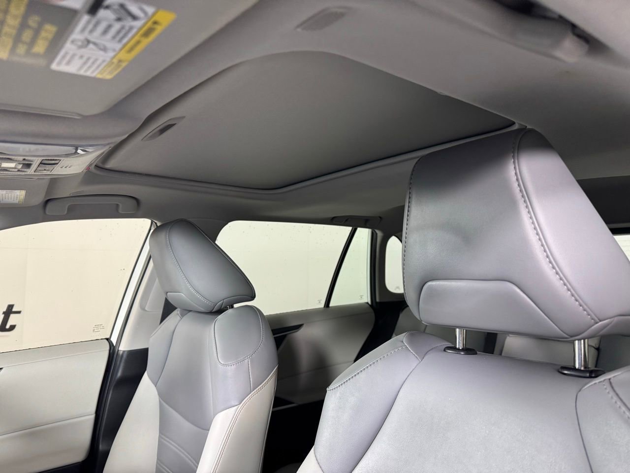 Used 2024 Toyota RAV4 XLE Premium w/ Weather Package image 4