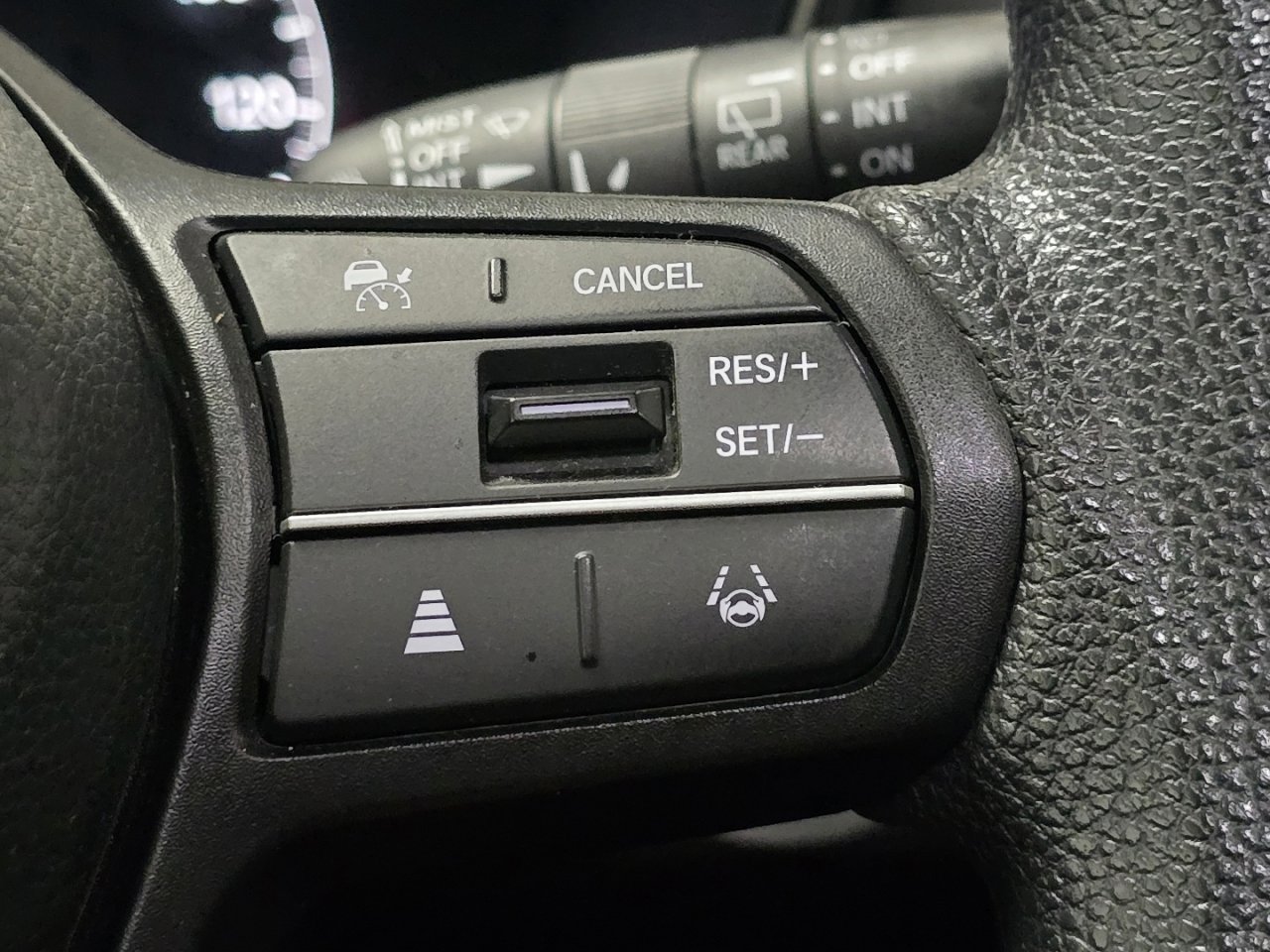 Used 2023 Honda CR-V EX image 34