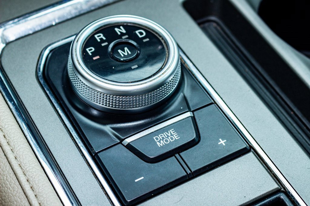 Used 2021 Ford Expedition XLT image 17