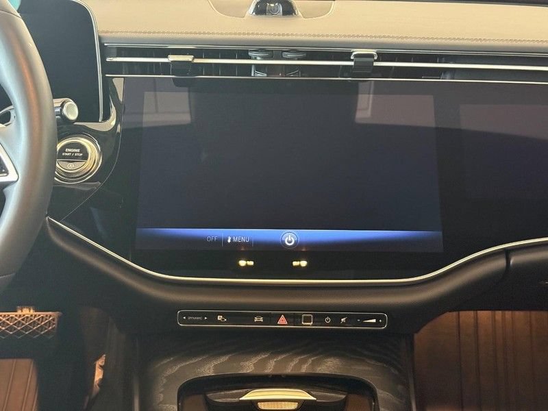 New 2026 Mercedes-Benz E 350 4MATIC Sedan image 11