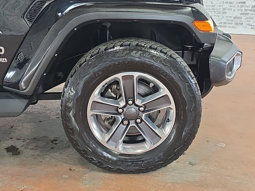 Used 2021 Jeep Wrangler Unlimited Sahara image 8