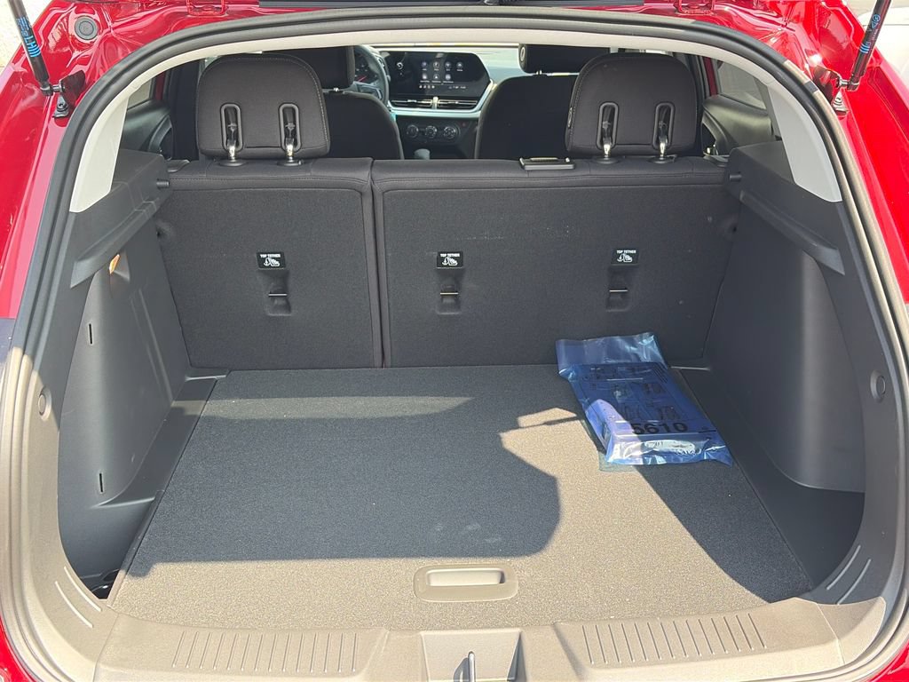 New 2026 Chevrolet Trax LS FWD image 6