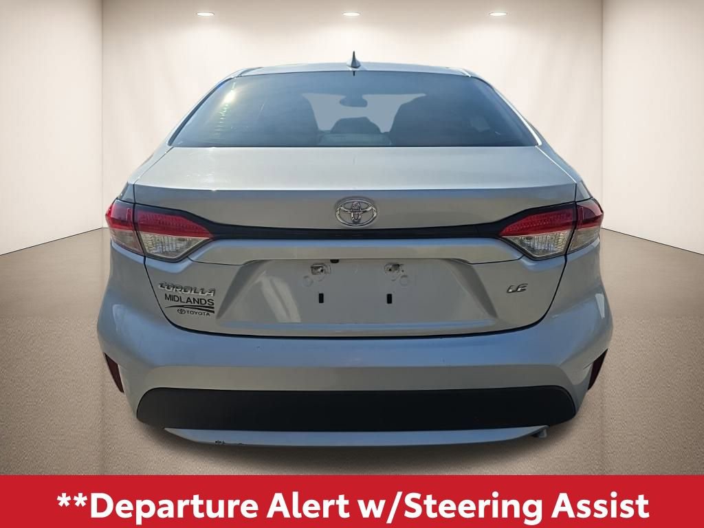 Used 2022 Toyota Corolla LE image 5