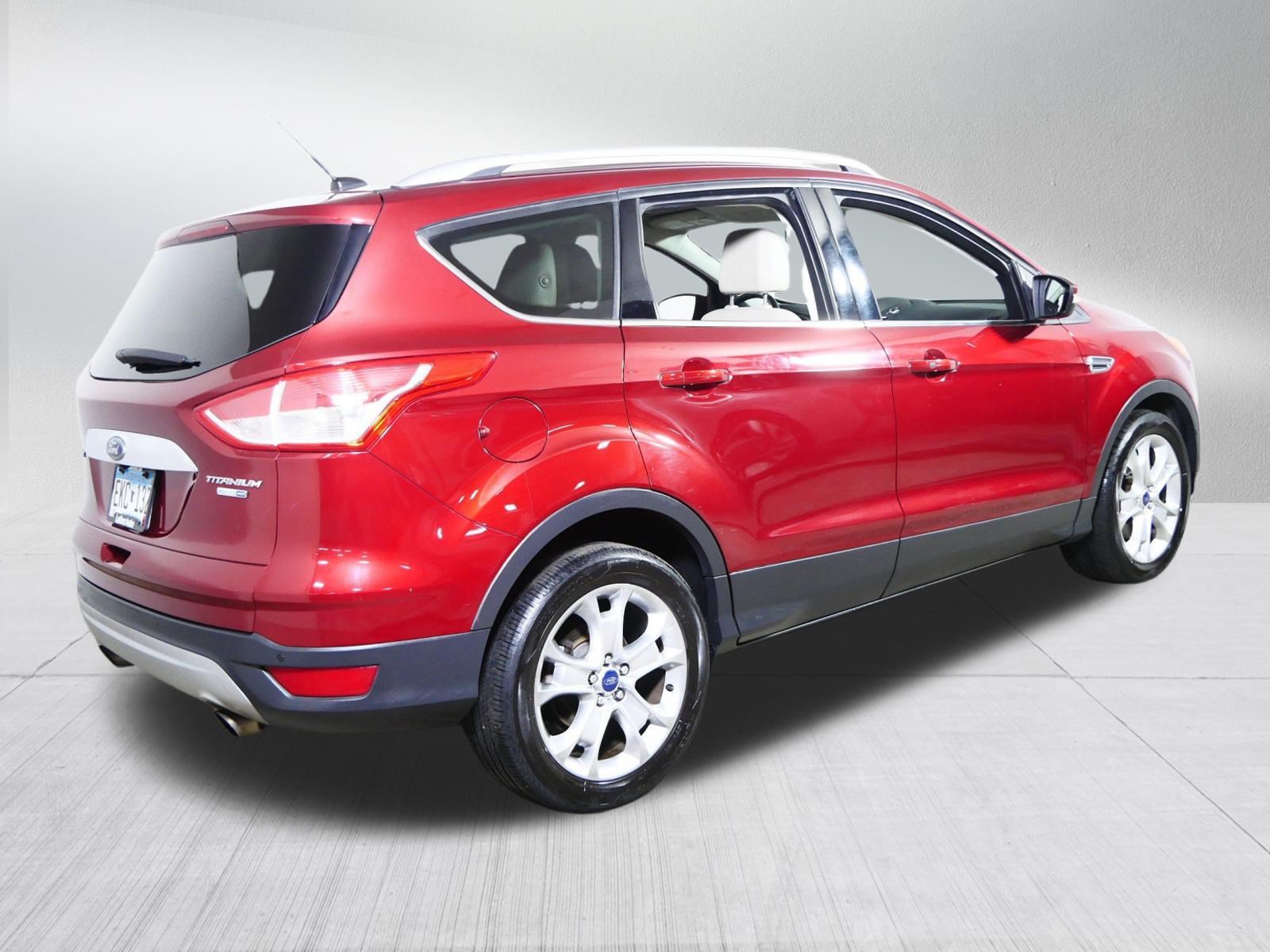 Used 2016 Ford Escape Titanium w/ Equipment Group 301A AWD/4WD image 7
